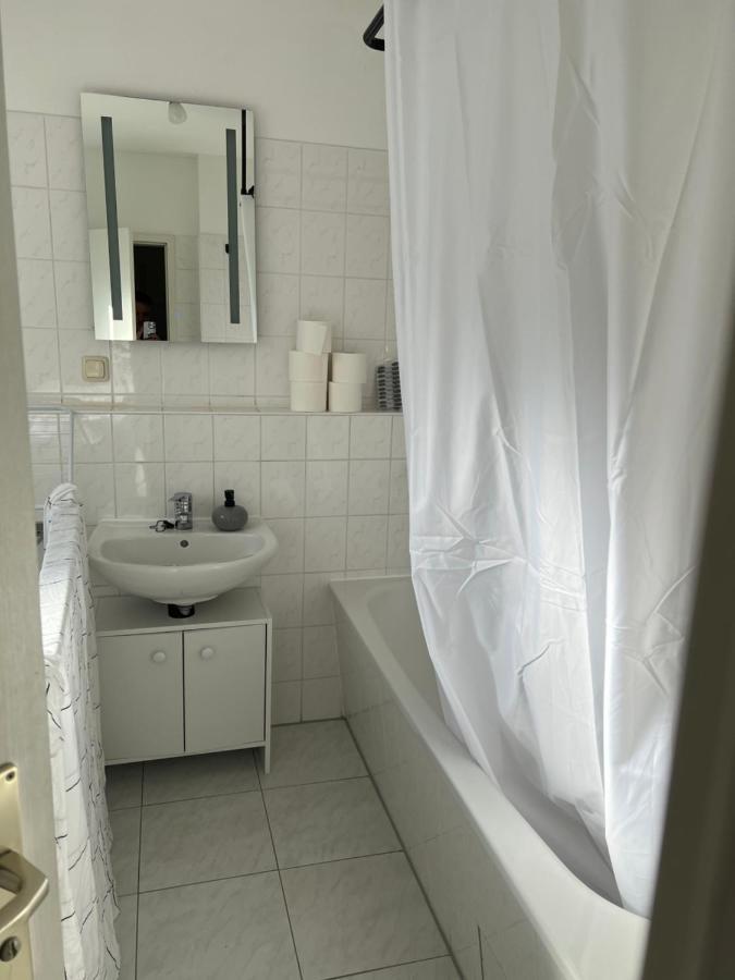 Stylische Ferienwohnung Gratis Wifi Naehe Bahnhof Zwickau Exterior foto
